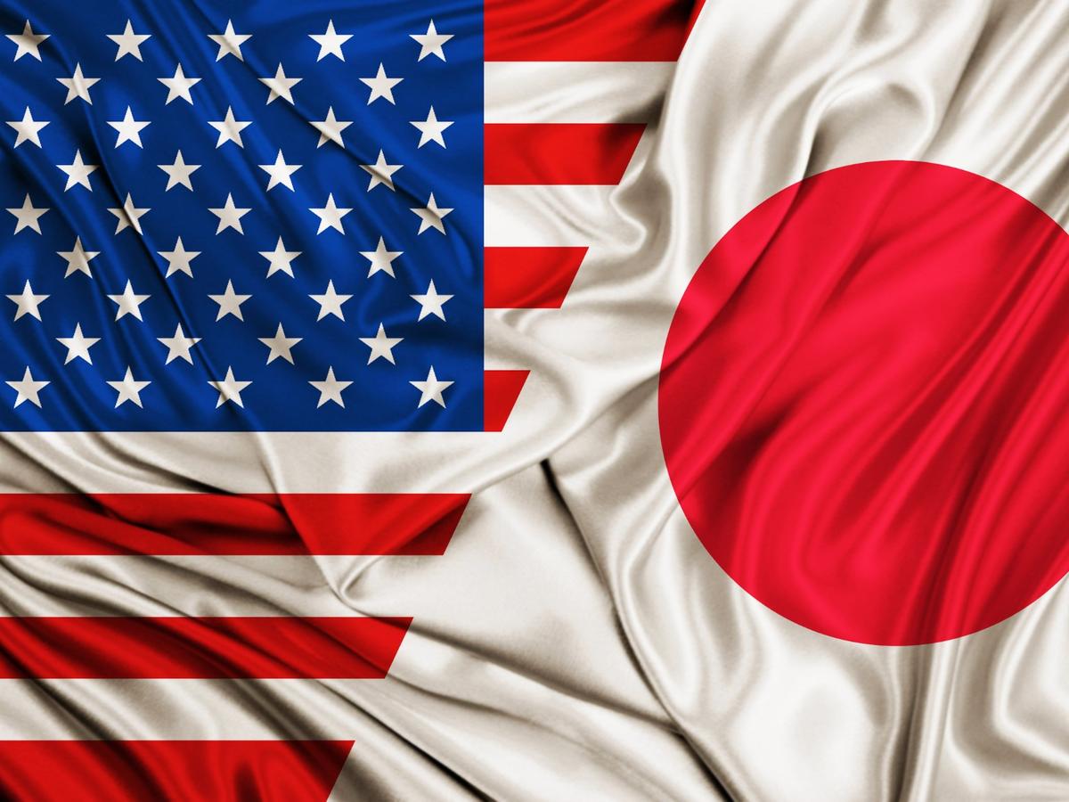 japan and usa flags